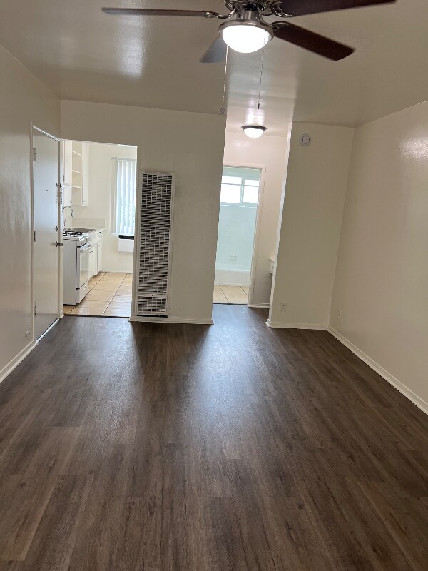 Foto principal - 214 W Maple St