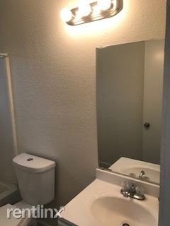 Foto principal - 4741 E McKinley Ave