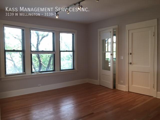 Foto del edificio - 3139 W Wellington Ave