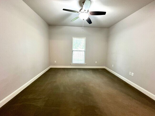 Foto del edificio - 723 S Audubon Pl Ave