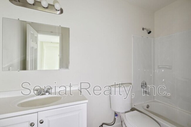 Foto del edificio - 7760 N Coronet Ct