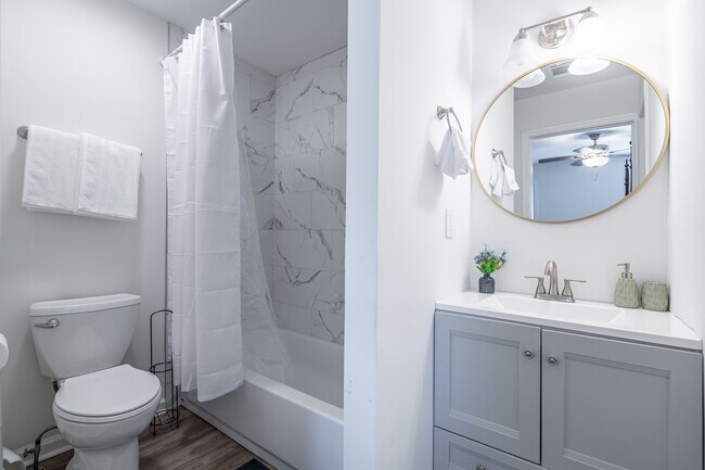 Building Photo - 2511 Washington Street Ext