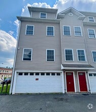 Building Photo - 36 Alden St
