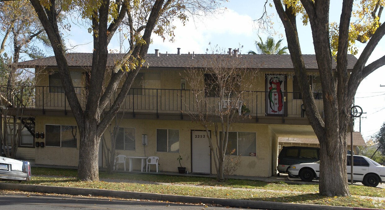 Primary Photo - 2250-2254 O St