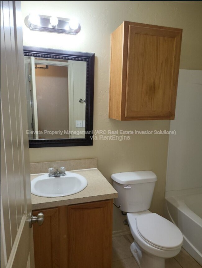 Foto del edificio - 921 West Prairie Wind Way