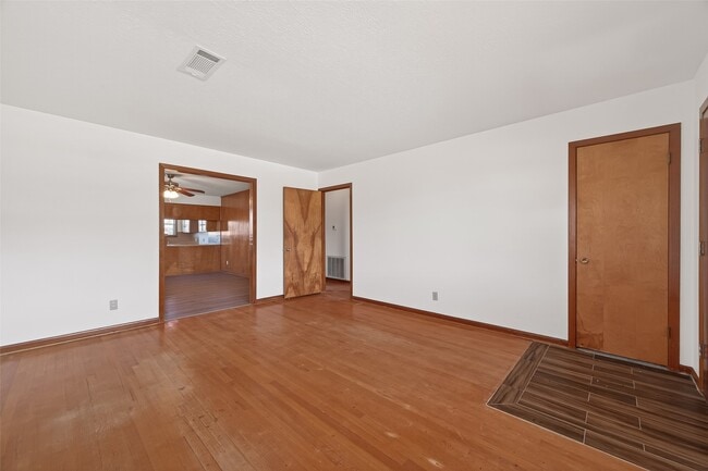 Foto del edificio - 2607 Penfield Dr