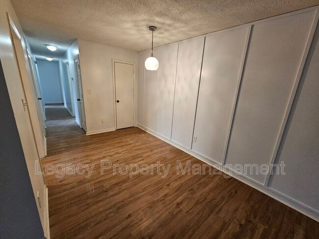 Foto del edificio - 2805 Treestead Cir