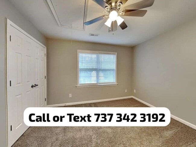 Foto del edificio - 3966 Heather View Ln