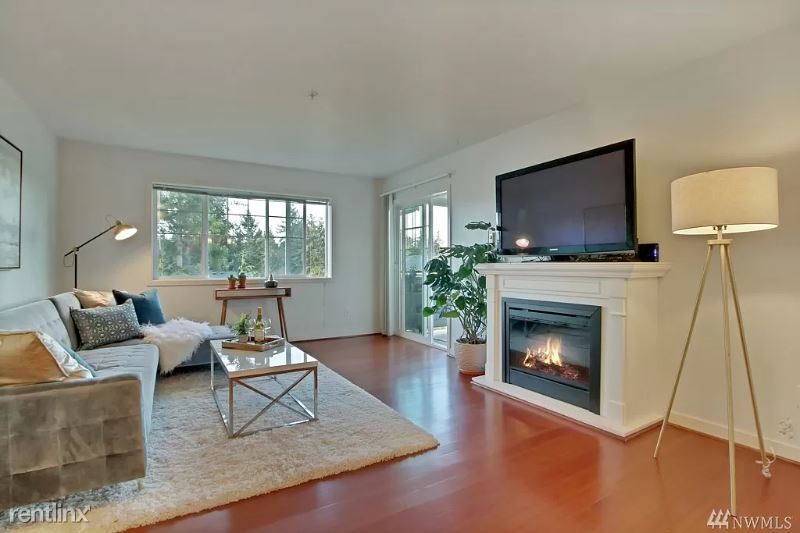 Primary Photo - 1 br, 1 bath Condo - 13203 97th ave E
