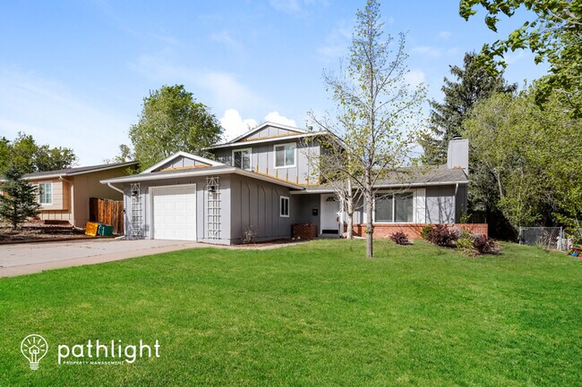 Building Photo - 3222 Greenwood Circle, Colorado Springs, C...
