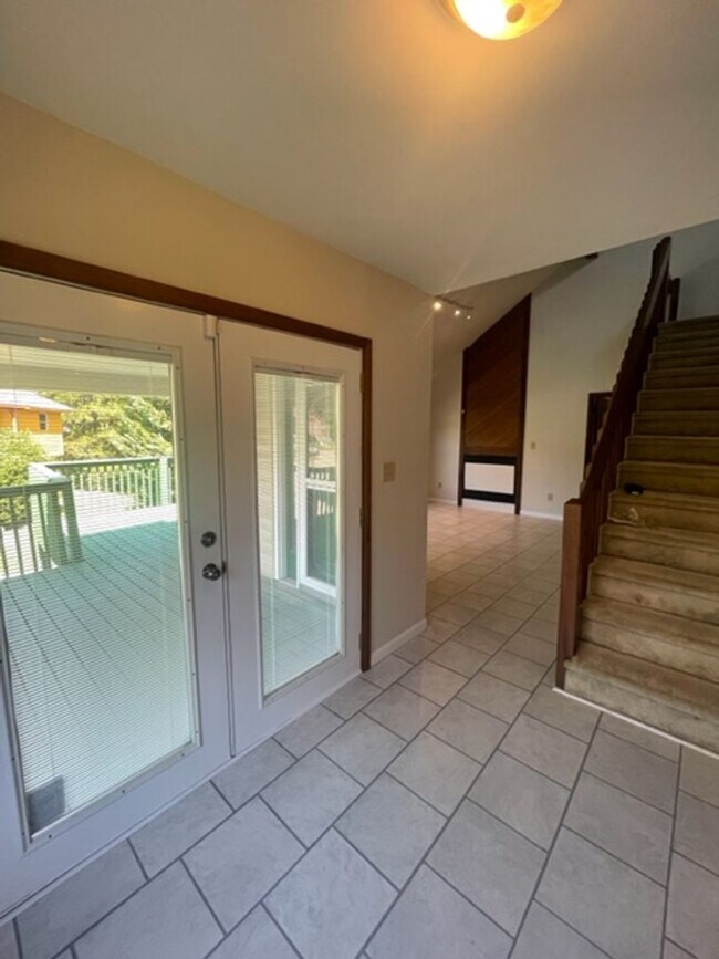 Building Photo - Cute Beach Style Home in Fayetteville