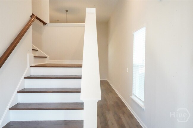 Foto del edificio - 142 Brookline Dr