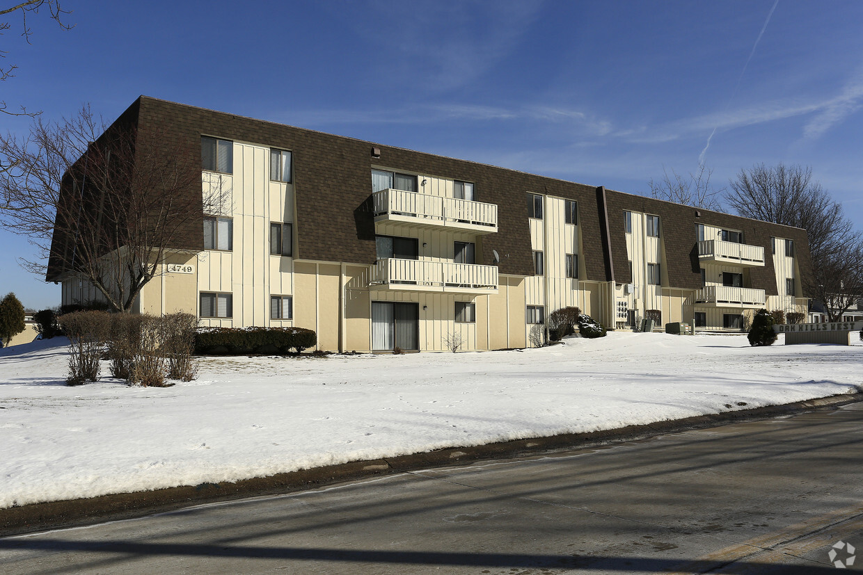 Foto principal - Oak Hills West Apartments