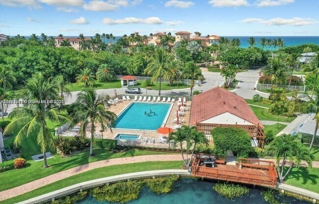 Foto del edificio - 4484 NE Ocean Blvd