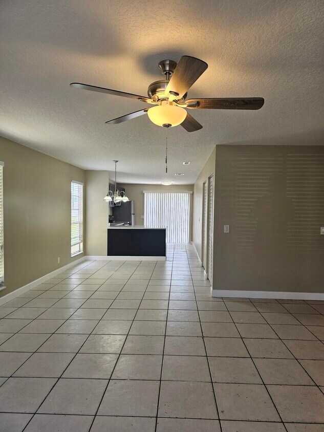 Foto principal - 4876 Orleans Ct