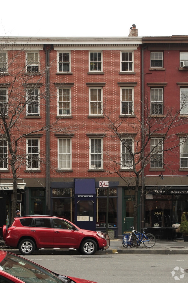 Building Photo - 626 Hudson St