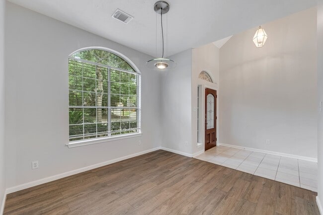 Building Photo - 22 English Lavender Pl