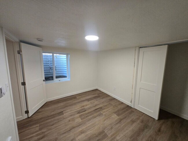 Building Photo - Garland Triplex