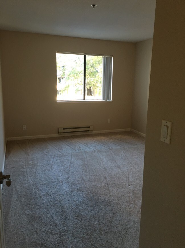 Photo - 880 E Fremont Ave Apartment