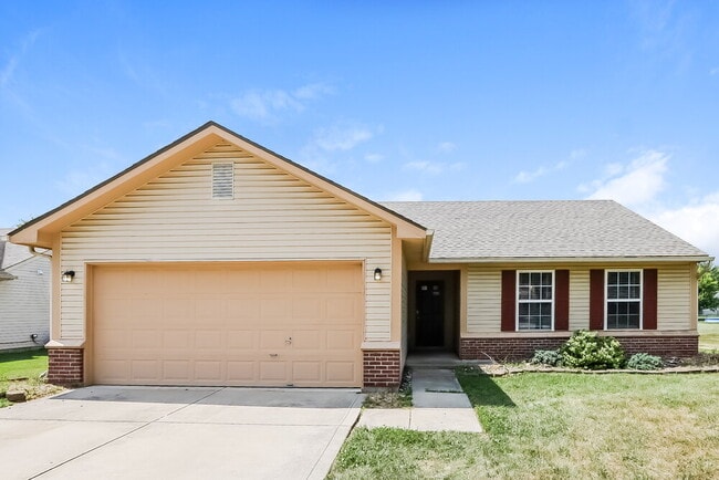 Building Photo - 748 Millbrook Dr