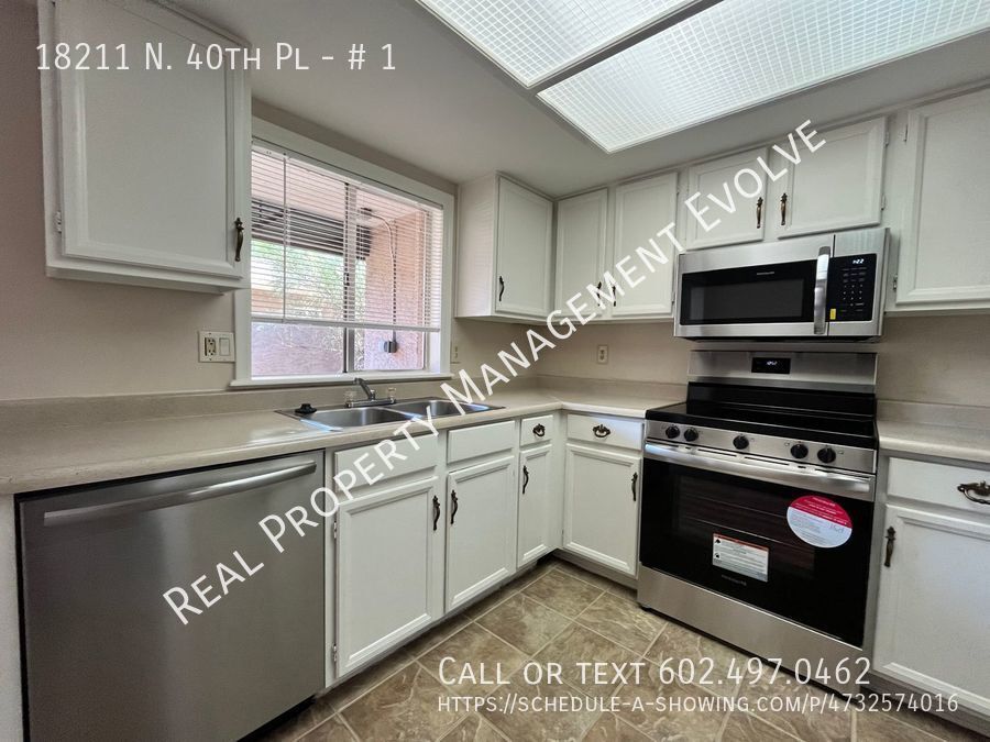 Primary Photo - Cozy condo!