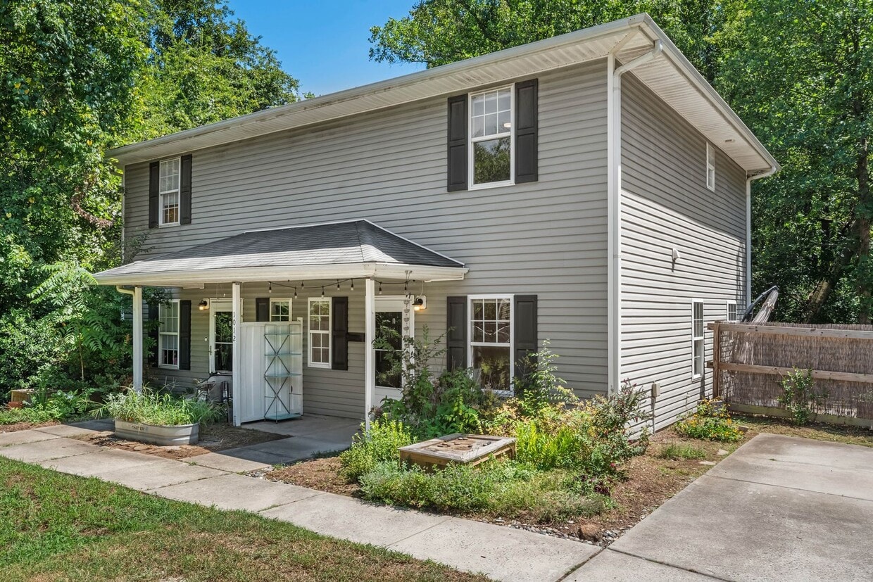 Photo - 1012 Camden Avenue Unit B