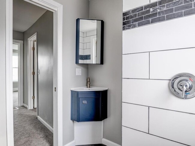 Foto del edificio - 2 br, 1 bath House - 1202 Paulson Ave