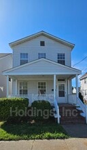 Building Photo - 827 Marshall Ave Building Photo - 827 Marshall Ave