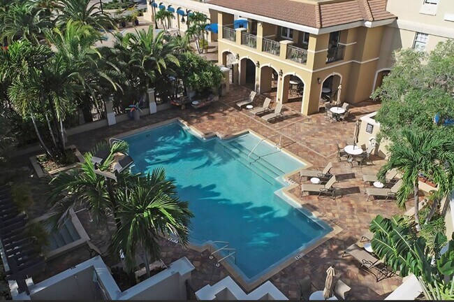 Foto del edificio - 1064 N Tamiami Trl