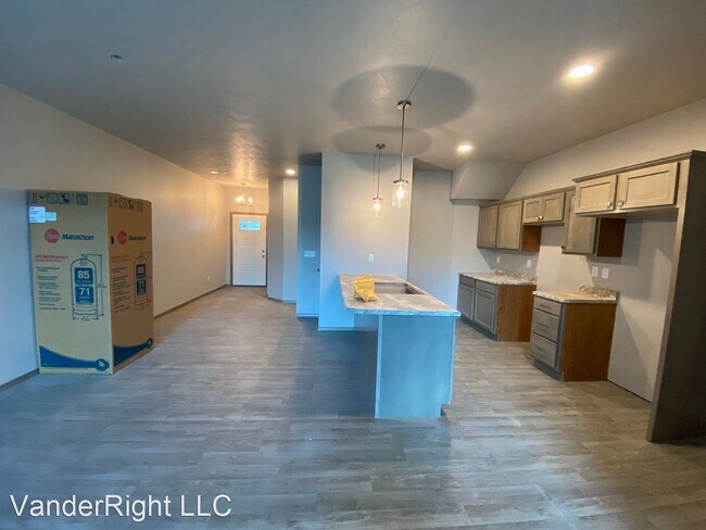 Building Photo - 3 br, 2 bath House - 6815 W Gresford Pl