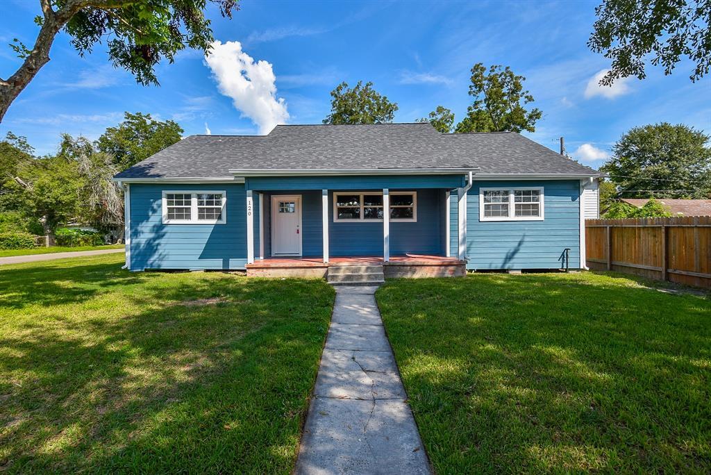 120 Travis St, Baytown, TX 77520 Room for Rent in Baytown, TX