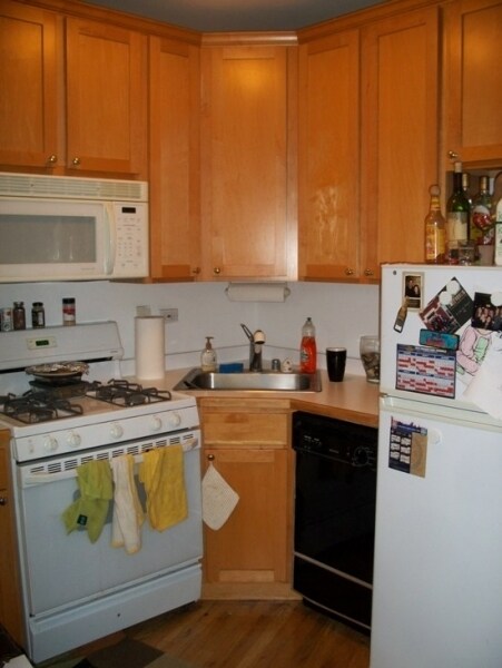 Foto del edificio - 863 W Buckingham Pl