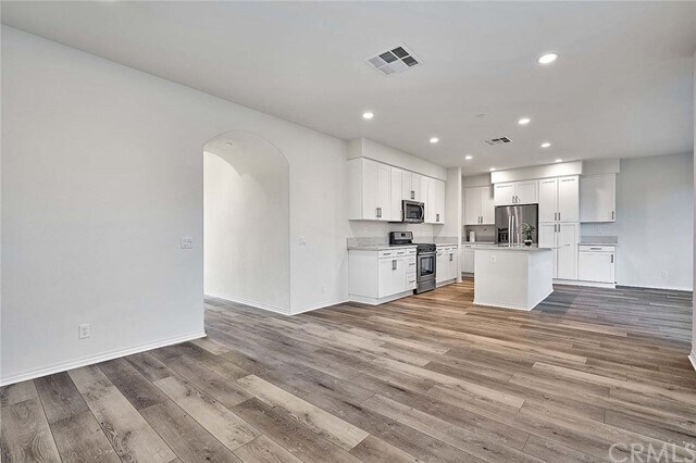 Building Photo - 15038 Olive Ln