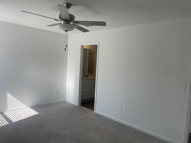 Foto del edificio - 3154 NE 36th Pl