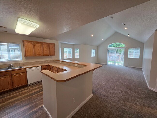 Foto del edificio - Lovely Townhome in North Gilham!