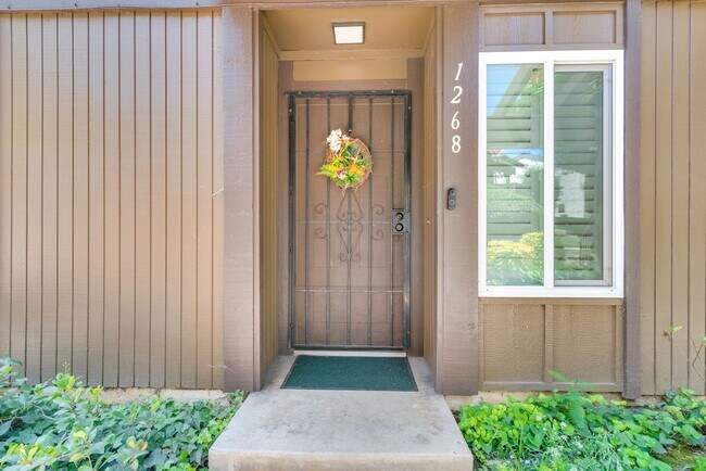 Building Photo - 1268 Tarryglen Ln