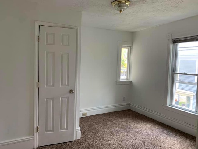 Foto del edificio - 216 Burr Oak St