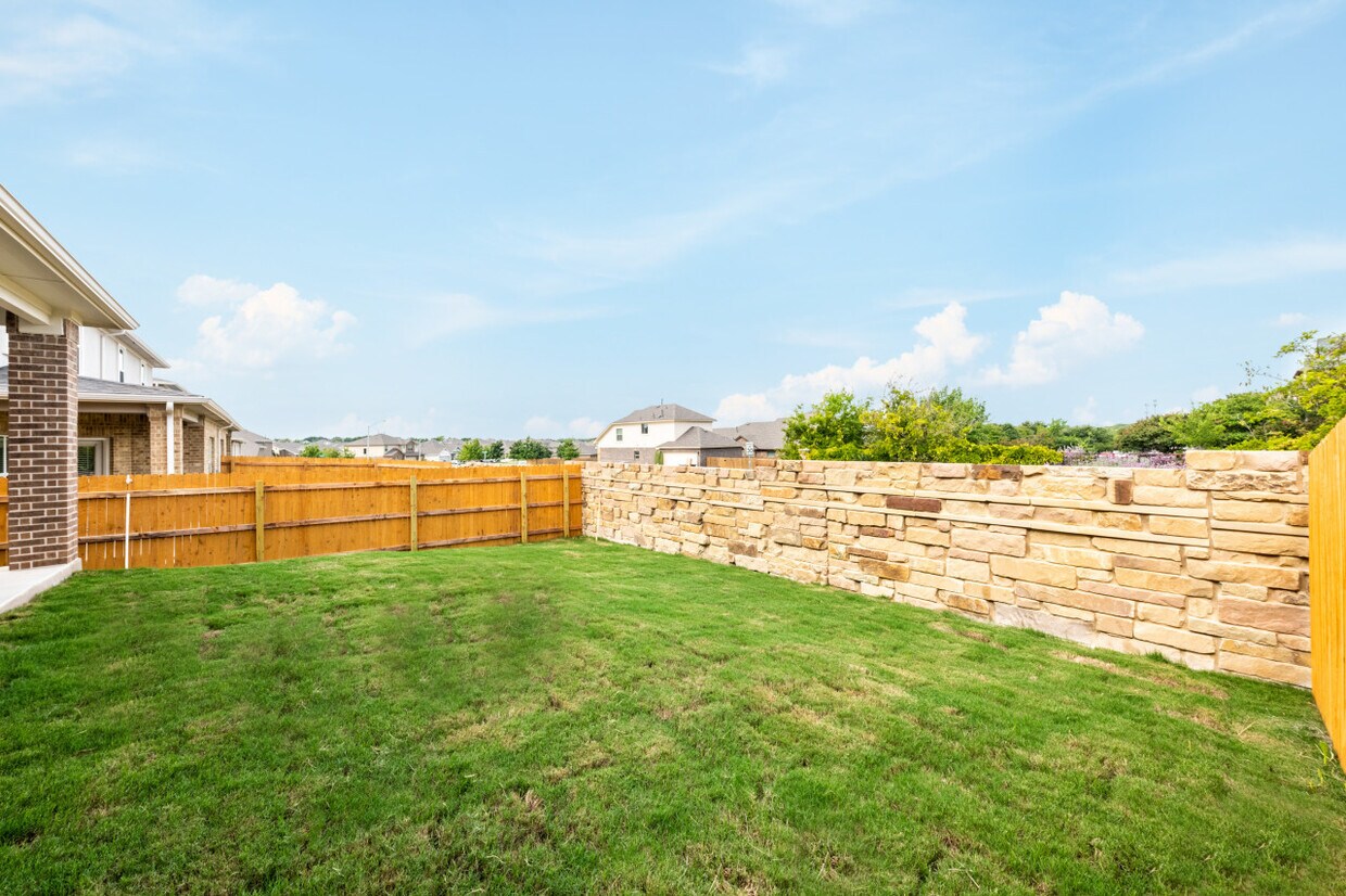 Building Photo - 1845 Bonham Lane