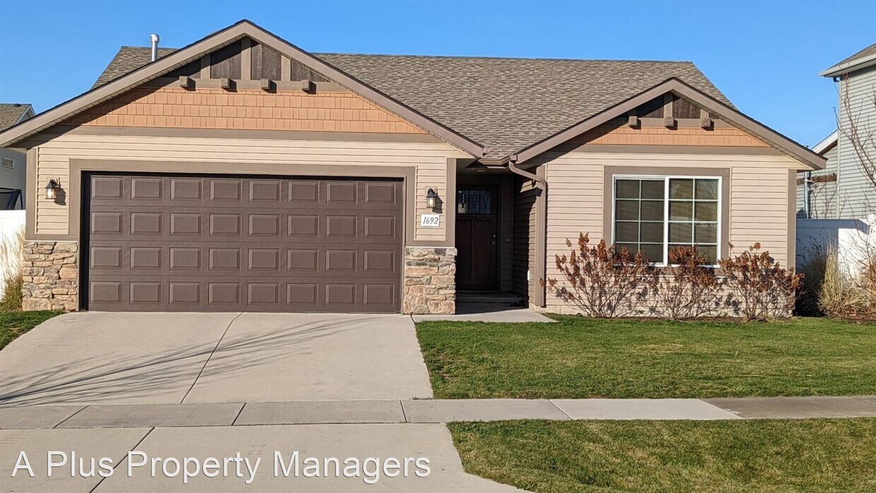 3 br, 2 bath House 1692 W Freeland Dr House Rental in Coeur d'Alene