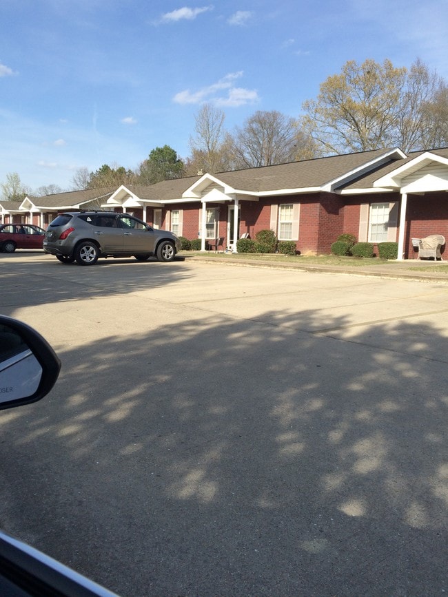 Cottonwood Apartments Apartments Athens, AL