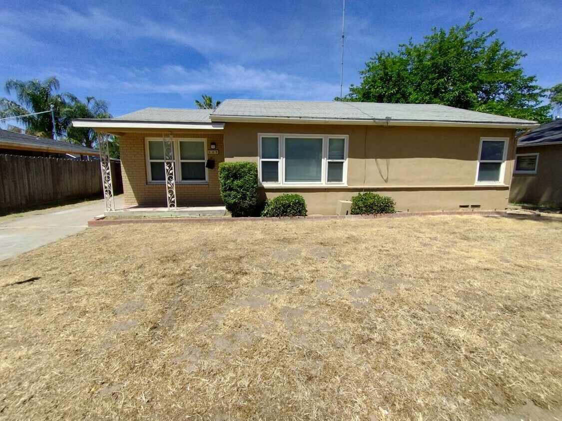 Primary Photo - 229 El Vista Ave