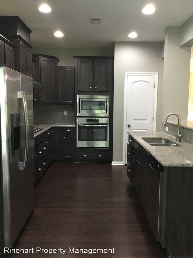 Building Photo - 5 br, 3 bath House - 699 Old Cove Rd