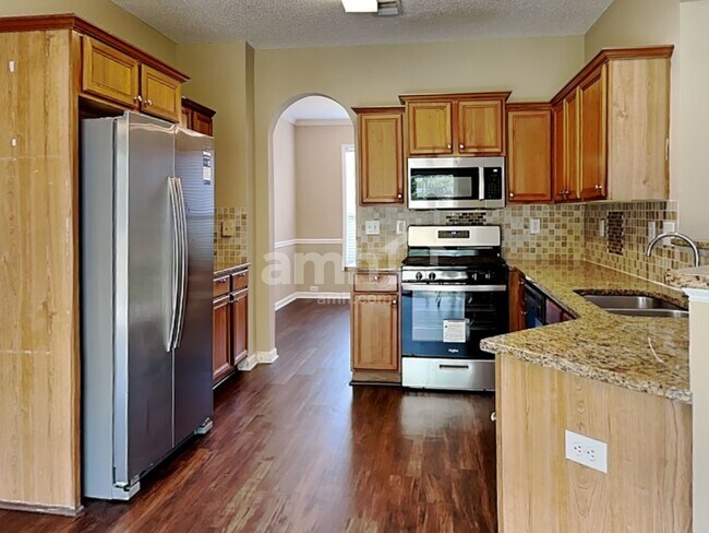 Foto del edificio - 812 Andora Way SW