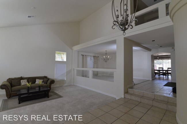Building Photo - 5 br, 4.5 bath House - 11125 BANDON DUNES CT
