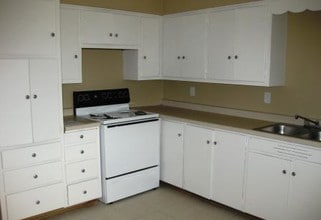 Building Photo - Badger Apartments