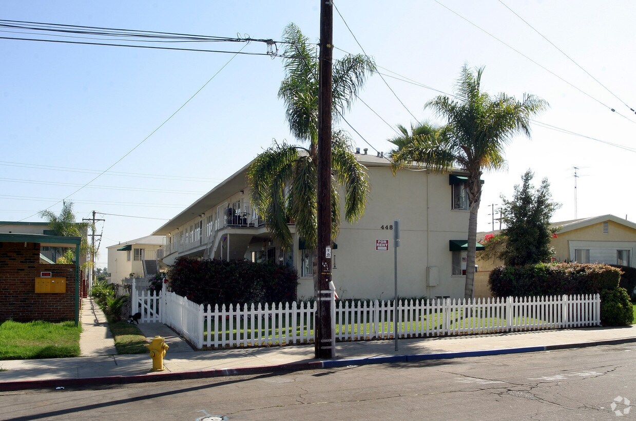 Building Photo - Illinois Street Apartments