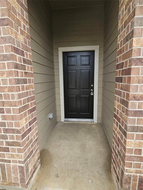 Building Photo - 2506 Windstream Ln