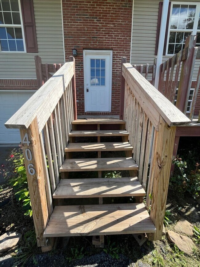 Foto del edificio - 3 bedroom 2 bath single family home
