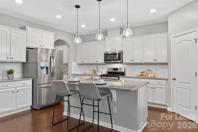 Building Photo - 7019 Hamilton Mill Dr