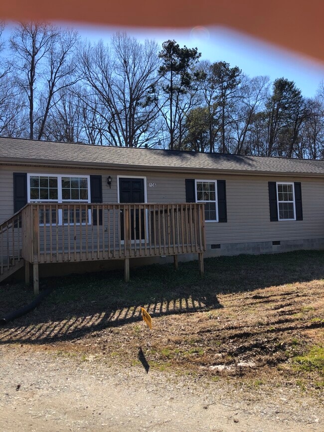 Building Photo - 136 Shoally St